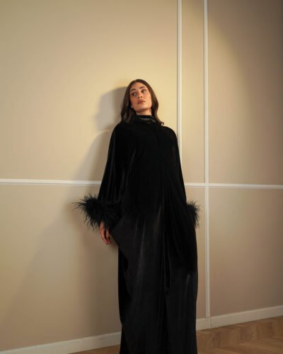 Feather cuffed black velvet amour abaya